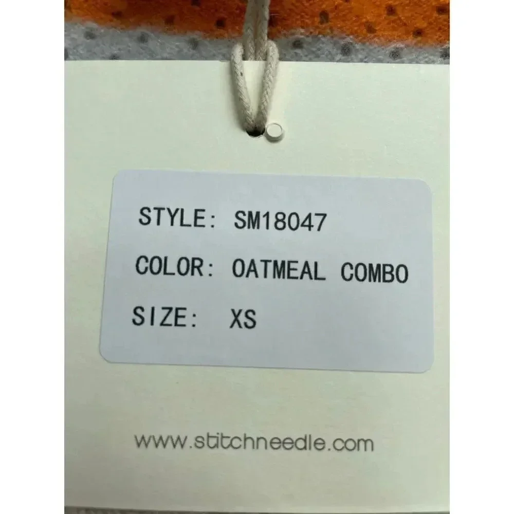 Stitch and Needle short sleeve cashmere sweater - Picture 4 of 5